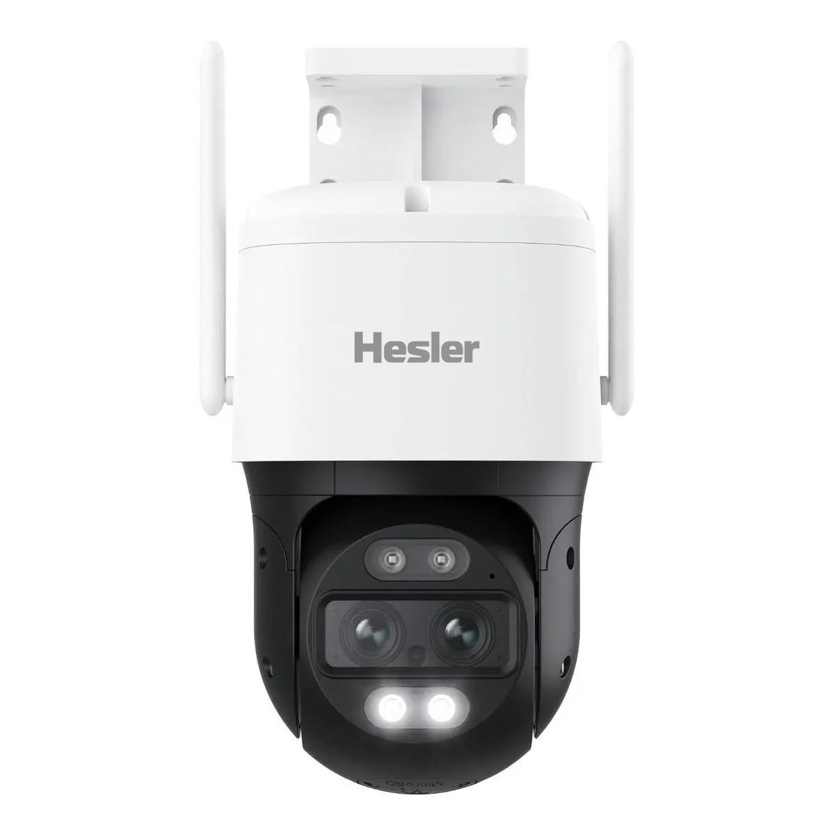 Frontalansicht der Hesler 4K Dual-Objektiv PoE-Kamera mit zwei Objektiven, Infrarot-LEDs, Scheinwerfer und Wandhalterung.