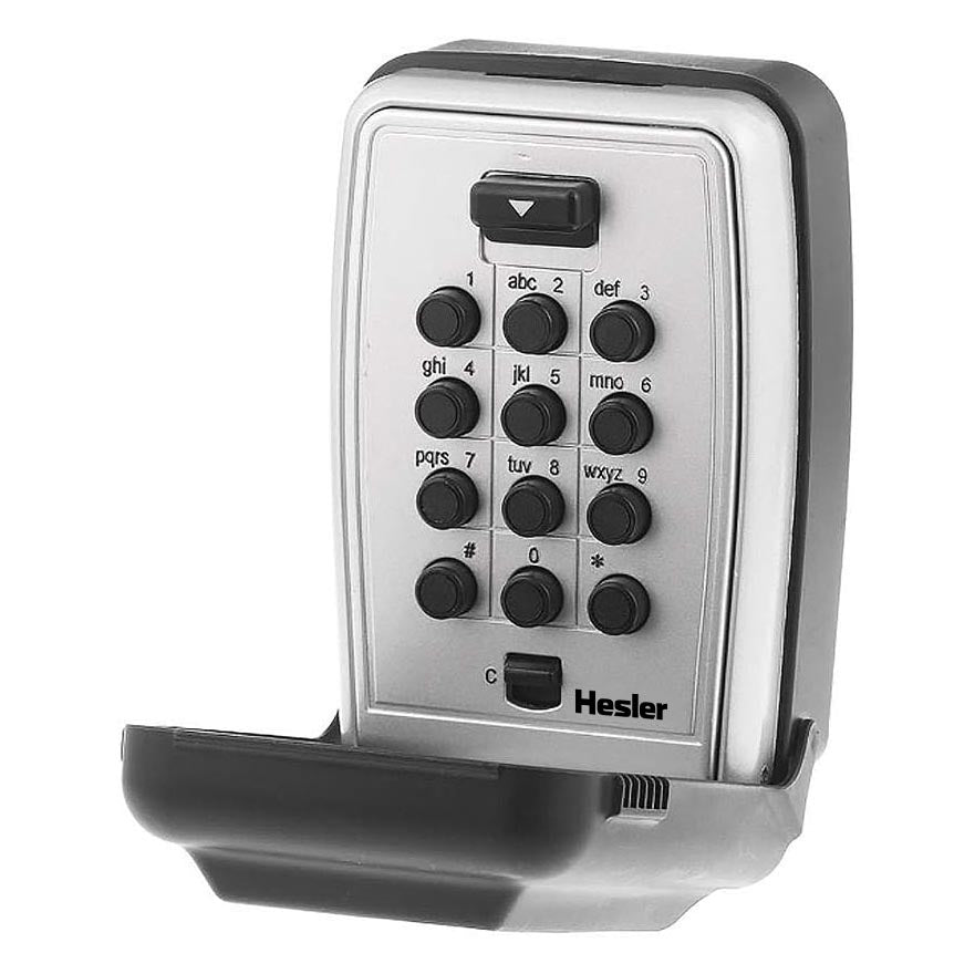 Freigestelltes Produktfoto der Hesler Schlüsselbox mit Zahlencode-Tastenfeld und Markenschriftzug